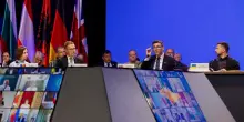 Ucraina, dall'Ue altri 6,1 miliardi a Kiev. Meloni ai Volenterosi: 'Al fianco dei partner per un percorso negoziale' - LIVEBLOG