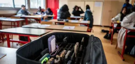 Intelligenza artificiale, metal detector, psicologo gratis e latino alle medie: ecco come cambia la scuola