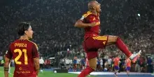 Tripletta di Malen, la Roma fa poker con la Fiorentina