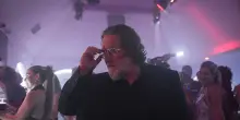 Crowe 're dei nightclub' in sala e rocker a Venezia