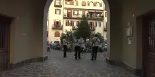 A Bolzano i condomini organizzano la musica nei cortili, un' eredit&agrave; del Covid