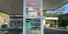 Prezzo petrolio in calo, Wti scambiato a 80,87 dollari