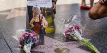 Dolly Parton ha nuova stella sull'Hollywood Walk of Fame, vandalizzata la precedente