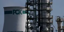 Il petrolio in rialzo a New York a 104,14 dollari