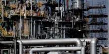 Il petrolio chiude in forte rialzo a New York a 90,22 dollari
