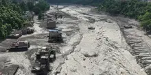 Nepal, le drammatiche immagini dall'alto della devastazione