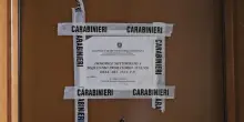 Donna trovata morta in casa a Parma con numerose coltellate