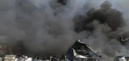 Governatore, salgono a 37 i morti nel raid russo su un deposito vicino a Kiev