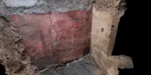 A Lucca tornano alla luce i resti di un edificio romano con pitture murali