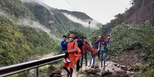 Nepal, il bilancio dei morti sale a 734, i dispersi sono 2.498