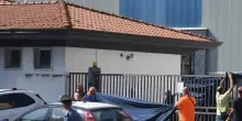 Incidente sul lavoro a Carrara, muore schiacciato da lastre di marmo