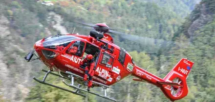 Dramma sul Latemar, 14enne precipita per 50 metri e muore