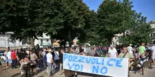 Campi Flegrei: ancora proteste, corteo al porto di Pozzuoli