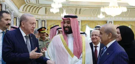 Firmato un patto sulla difesa tra Turchia, Arabia Saudita e Pakistan