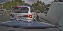 Contromano sull'A1 per 50 km, 32enne bloccata in Toscana