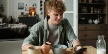 Gen Z, lo "stare bene" come priorit&agrave; generazionale