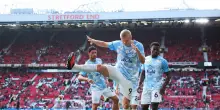 Arbitri ammettono errore Var sul gol di Haaland nel derby di Manchester, &egrave; polemica
