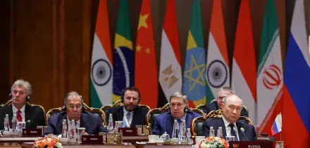 Mosca: 'Modi e Xi hanno offerto di contribuire per porre fine a guerra in Ucraina'