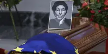 Riaperta la camera ardente per Emma Bonino in Campidoglio, il cdm delibera le esequie di Stato in diretta tv