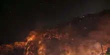 Ancora un incendio in Costiera amalfitana, fiamme tra Positano e Vico Equense