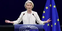 Von der Leyen: 'Vogliono frantumare l'Ue, lottiamo per la nostra Europa'
