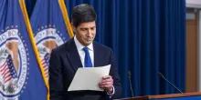 La Fed mantiene i tassi fermi