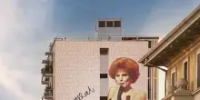 A Milano un murale di oltre 850 metri quadrati celebra Ornella Vanoni