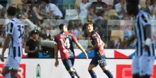 Serie A: il Cagliari passa a Udine grazie a Maldini, il Torino ferma il Bologna 1-1