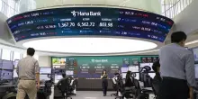 Borsa: l'Asia chiude in ordine sparso, si guarda al Medio Oriente