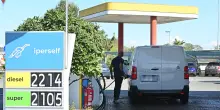 Prezzo petrolio in aumento, Wti scambiato a 90,72 dollari