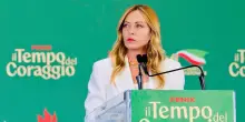 Meloni: 'In classe numero massimo di stranieri e divieto di burqa, norma in arrivo'
