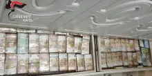 Banconote per oltre 3 milioni di euro nascoste nei muri con orologi lusso