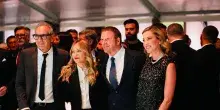Meloni alla cena di gala della Milano Fashion Week. 'Il governo c'&egrave; per la moda'