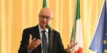 Valditara: 'La norma sul tetto agli stranieri a scuola sar&agrave; un decreto legge'