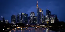 S&P, banche europee restano solide, rischi da geopolitica, cyber e fintech
