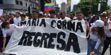 Media, tolto il divieto di ingresso per Machado in Venezuela