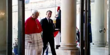 Il Papa sul fine vita, non si pu&ograve; offrire una morte programmata