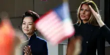 Il soft power delle first lady Melania e Peng ruba la scena, tra moda e cultura
