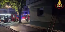 Incendio a Lucca, 2 morti e 13 feriti in un palazzo