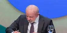 Brasile, Lula firma la legge sul calcio femminile in vista dei Mondiali 2027