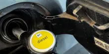 Mimit, prezzi benzina e gasolio in leggero calo, 2,035 e 2,258 euro