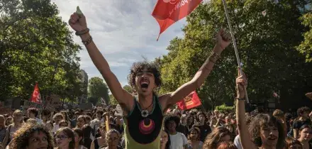 Oltre 400 fermi in Francia per le proteste studentesche, molti minorenni
