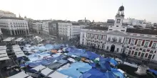 Spagna sospende sfratti per vulnerabili fino al 2030, proroga affitti fino al 2028