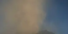 Emissione di cenere dall'Etna, nube eruttiva alta 4 chilometri