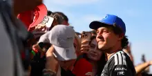 F1: il casco di Antonelli al Gp di Monza celebra Valentino Rossi e l'Italia