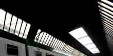 Calcinacci su treno, riprende la circolazione sul Passante di Milano