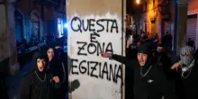 Fnv rilancia una foto di Modena 'sotto assedio', ma &egrave; finta