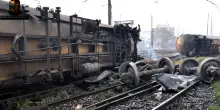 Strage Brandizzo, a Ivrea presidio dei familiari delle vittime di Viareggio