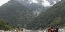 L'Ue invia ulteriori aiuti al Nepal devastato dalle inondazioni