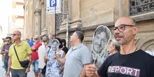 A Torino un presidio di solidariet&agrave; a Ranucci e Report sotto la sede Rai